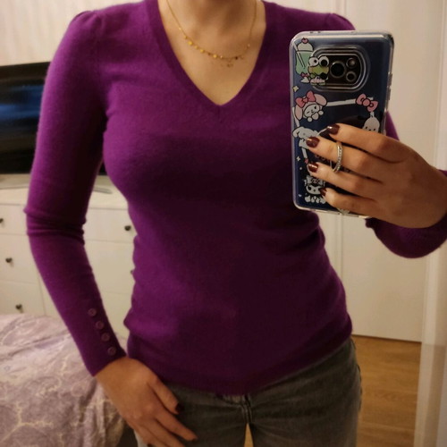 Cashmere knit sweater purple XS/S like new, slim fit