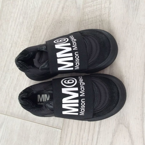 MM6 Maison Margiela Kids Logo-Print Sneakers Size 25 Used