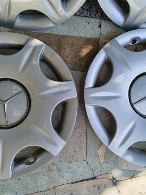 Mercedes 16 Inch Hubcaps used, very good condition