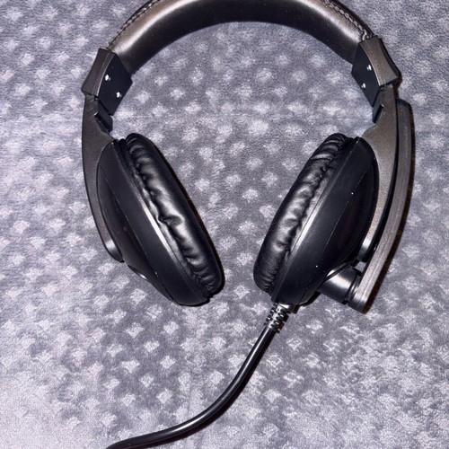 Andowl headphones like new, wired