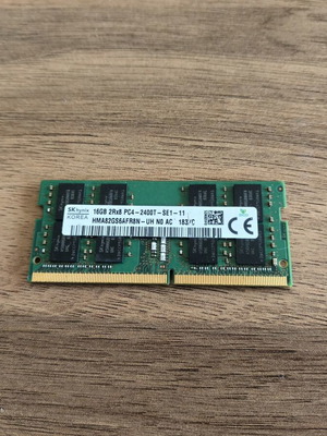 Μνήμη RAM Laptop SK Hynix DDR4 16GB 2400MHz μεταχειρισμένη
