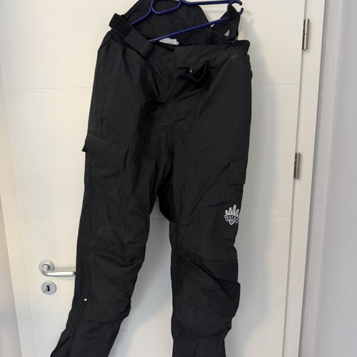 Motorcycle pants with protectors, size L/XL, rain suitable