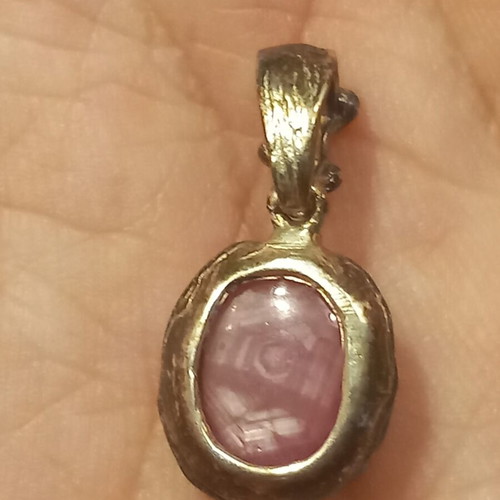 Pendant with 1 natural cabochon ruby 15 ct new