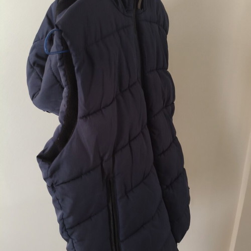 Children's vest with hood and pockets like new, size 146 cm, blue