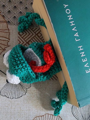 Frog bookmark new knitted funny
