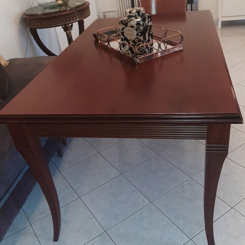 Dining set solid wood with 4 chairs like new, leather seats