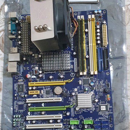 Foxconn P43A Series 775 used motherboard with Cpu E5300, 2GB DDR2, cooler, io shield