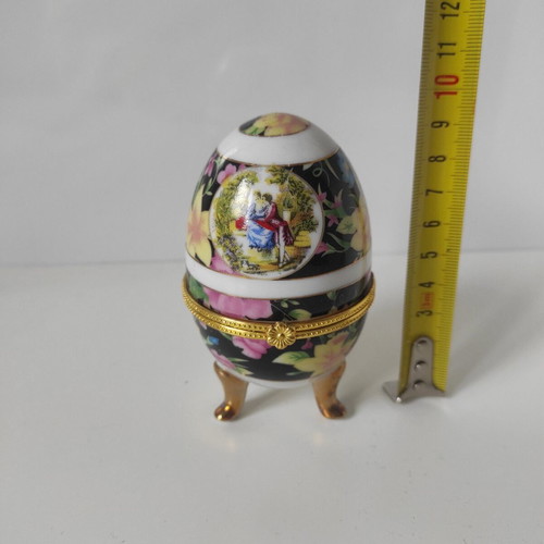 Limoges porcelain egg like new