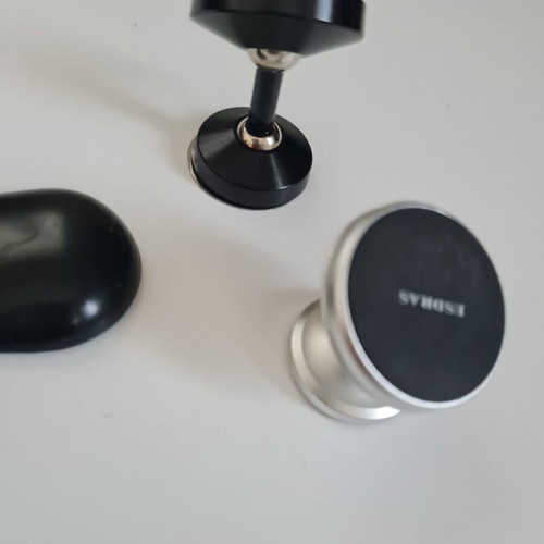 Magnetic phone holders set of 3 for car like new