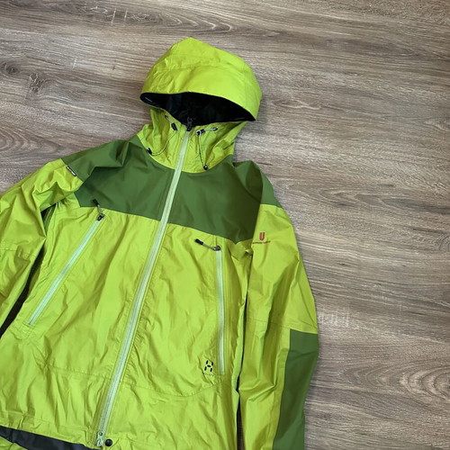 Haglöfs GoreTex Paclite Unlimited Jacket size S like new, green