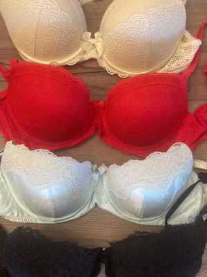 Bra set size 75C used, multicolor, pack of 4 pieces