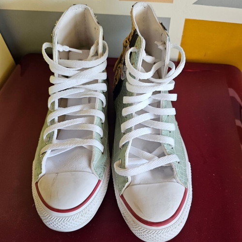 Converse All Star Hi limited edition women's shoes like new, leather