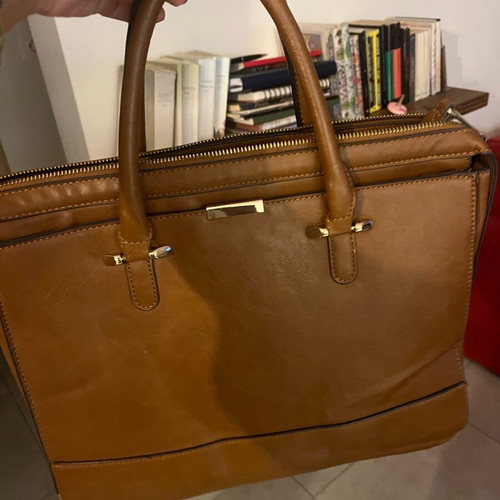 Leatherette bag brown chocolate like new with spacious compartments