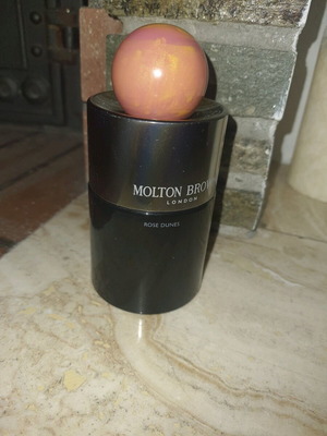 Άρωμα Molton Brown