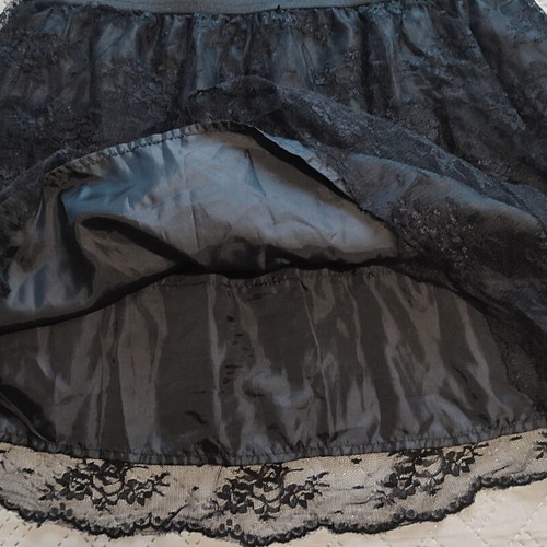 Mini lace skirt black, like new, size L