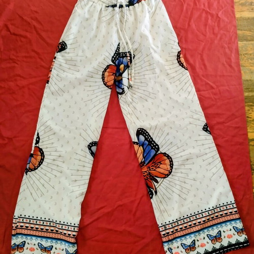 Women's pants Italian used, size small, elastic waist