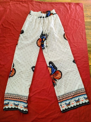 Women's pants Italian used, size small, elastic waist