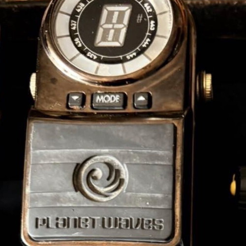 Planet Waves tuner pedal used, chromatic D’Addario