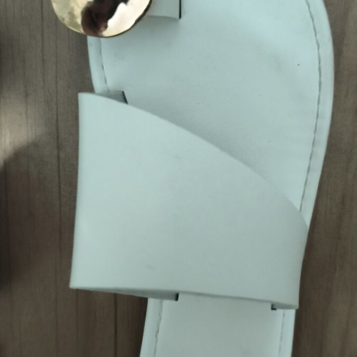 Ragazza white leather flat sandals with gold toe-ring detail