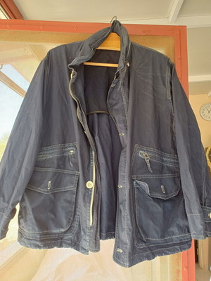 Yves Saint Laurent parka jacket with integrated hood size XL used, blue