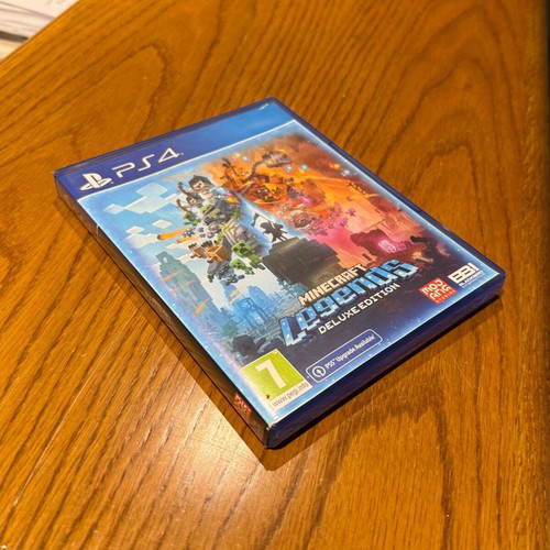 Minecraft Legends Deluxe Edition PS4 like new