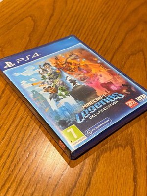 Minecraft Legends Deluxe Edition PS4 like new