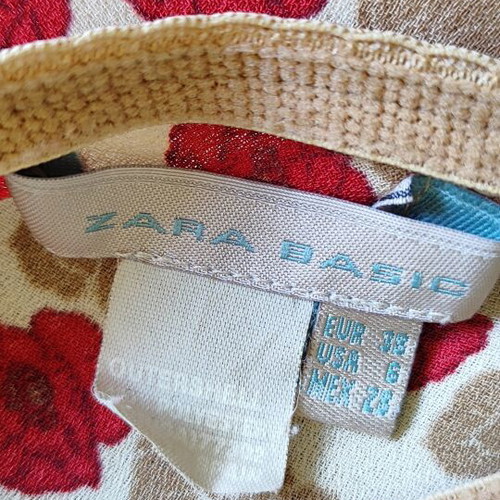 Zara Basic Midi Skirt with Floral Rose Pattern Size M like new