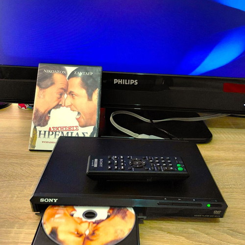 Sony DVD player DVP-SR170 like new with remote