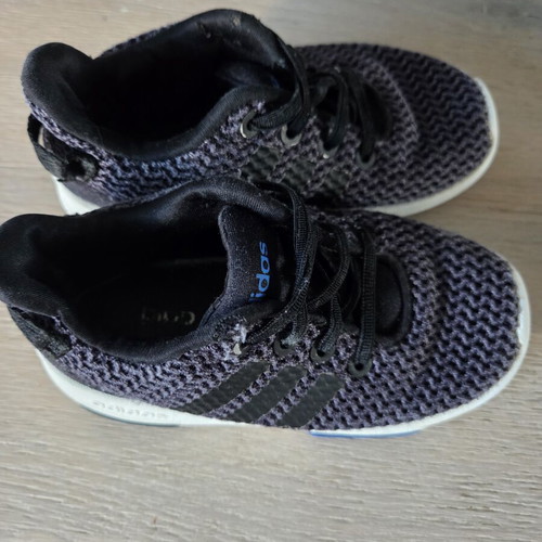 Adidas boys' sneakers size 25, black
