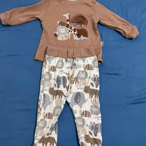 Pajama set for boy 9-12 months like new, organic cotton