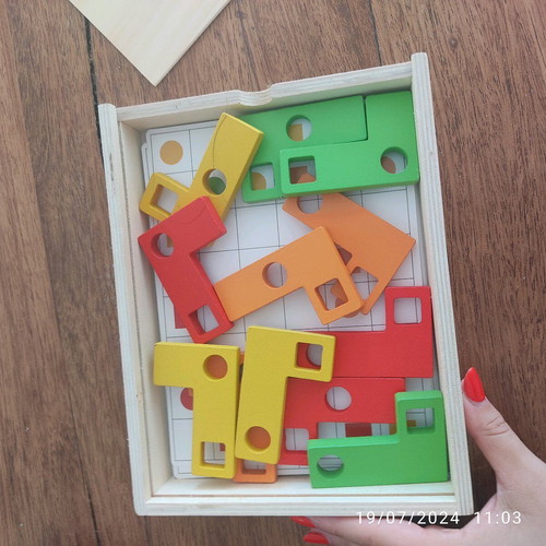 Montessori wooden toy for 3+ years with geometric shapes like new