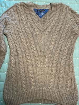 Tommy Hilfiger sweater like new, size M, gray