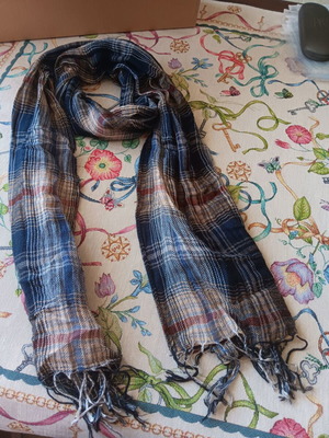 Women's scarf like new, multicolored