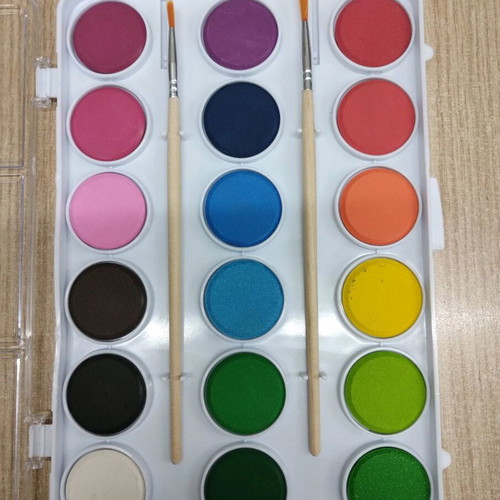 Watercolors new, 18 colors with two brushes