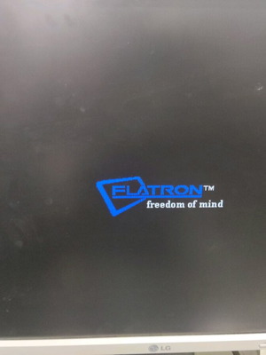 LG FLATRON 19" Like New