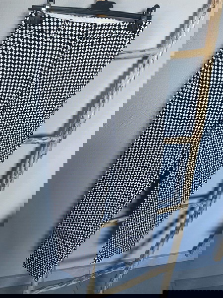 H&M черно-бели панталони