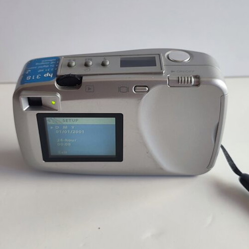 HP Photosmart 318 Vintage Digital Camera used, 2.3MP Retro Y2K