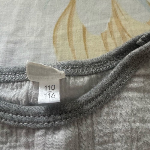 Liebes Von Priebes Unisex Set with Short Sleeve Shirt and Elastic Waist Pants, New, Grey, Size 110/116