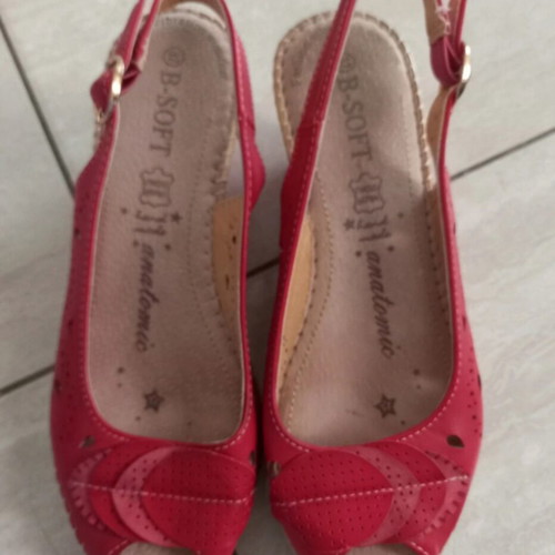 B-Soft sandals size 37 like new, red, anatomical