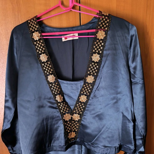 Garantie satin blouse like new, blue, set of 2 pieces