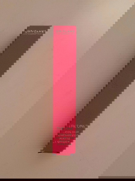 Oriflame The one colour unlimited matte lipstick  mauve