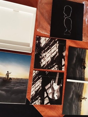 Pink Floyd Box-set CD+DVD The Endless River Deluxe Edition 2014 like new