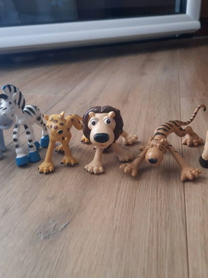 Plastic animal figures like new, set of 6
