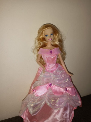 Barbie Carnival Ball doll like new, Disney Princess style dress