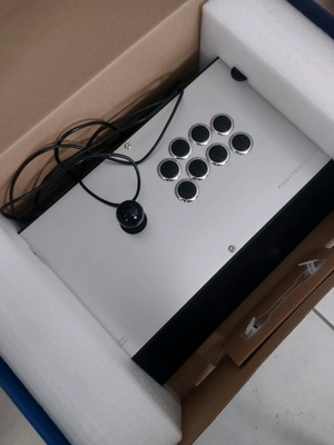 Hori Fighting Edge controller like new for PC and PS4