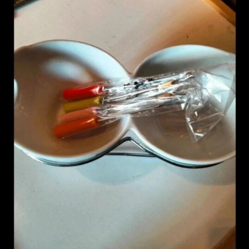 Fondue set with porcelain plates and 4 forks