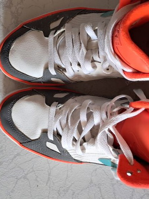 Nike men's sneakers size 42 like new, white