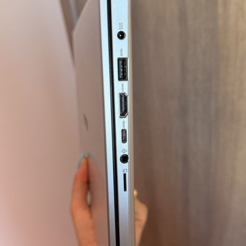 Asus Vivobook 15 laptop with AMD Ryzen, 8GB RAM, 256GB SSD