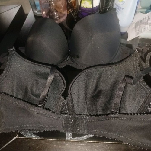 Women's black bra size 70C like new with Lucette lingerie gift