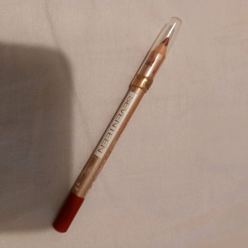 Seventeen red lip pencil used